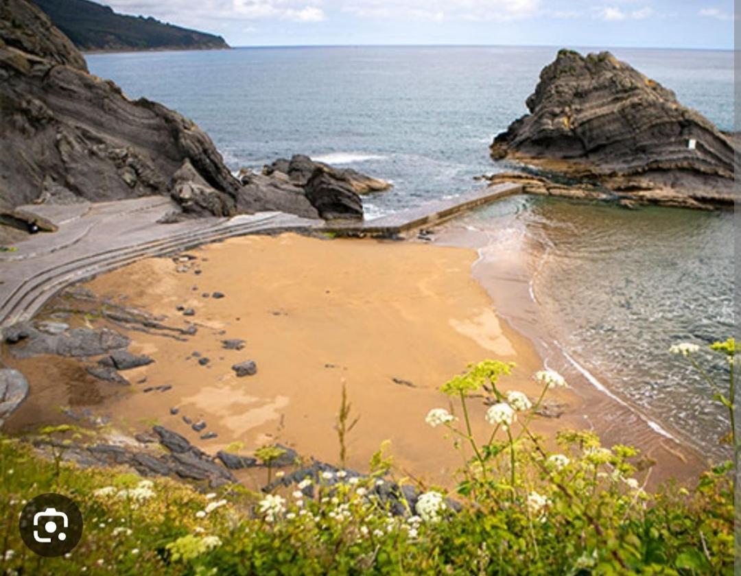 Gure Torrontero, Aparcamiento Gratuito Cercano Bermeo Ngoại thất bức ảnh